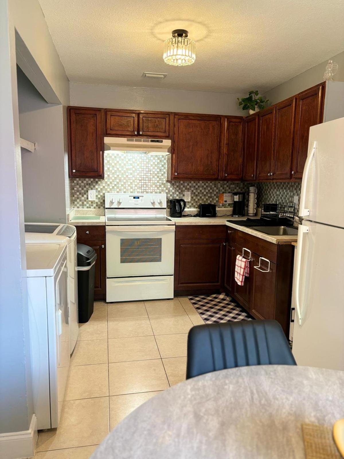 Coastal Breeze - 2Br Apartment West Palm Beach Exterior photo